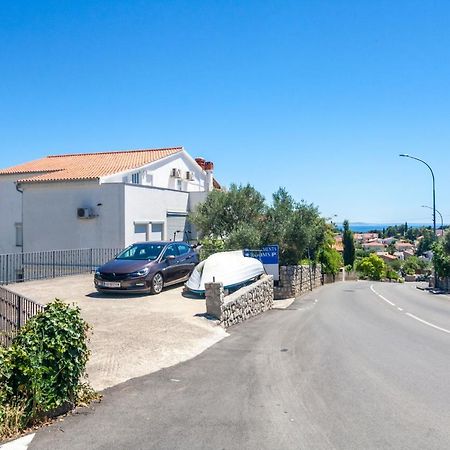 Apartments & Rooms Strcic Petra Krk Town Exterior photo