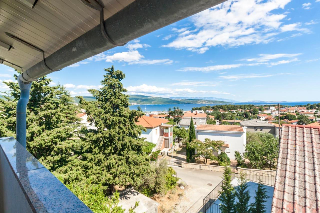 Apartments & Rooms Strcic Petra Krk Town Exterior photo