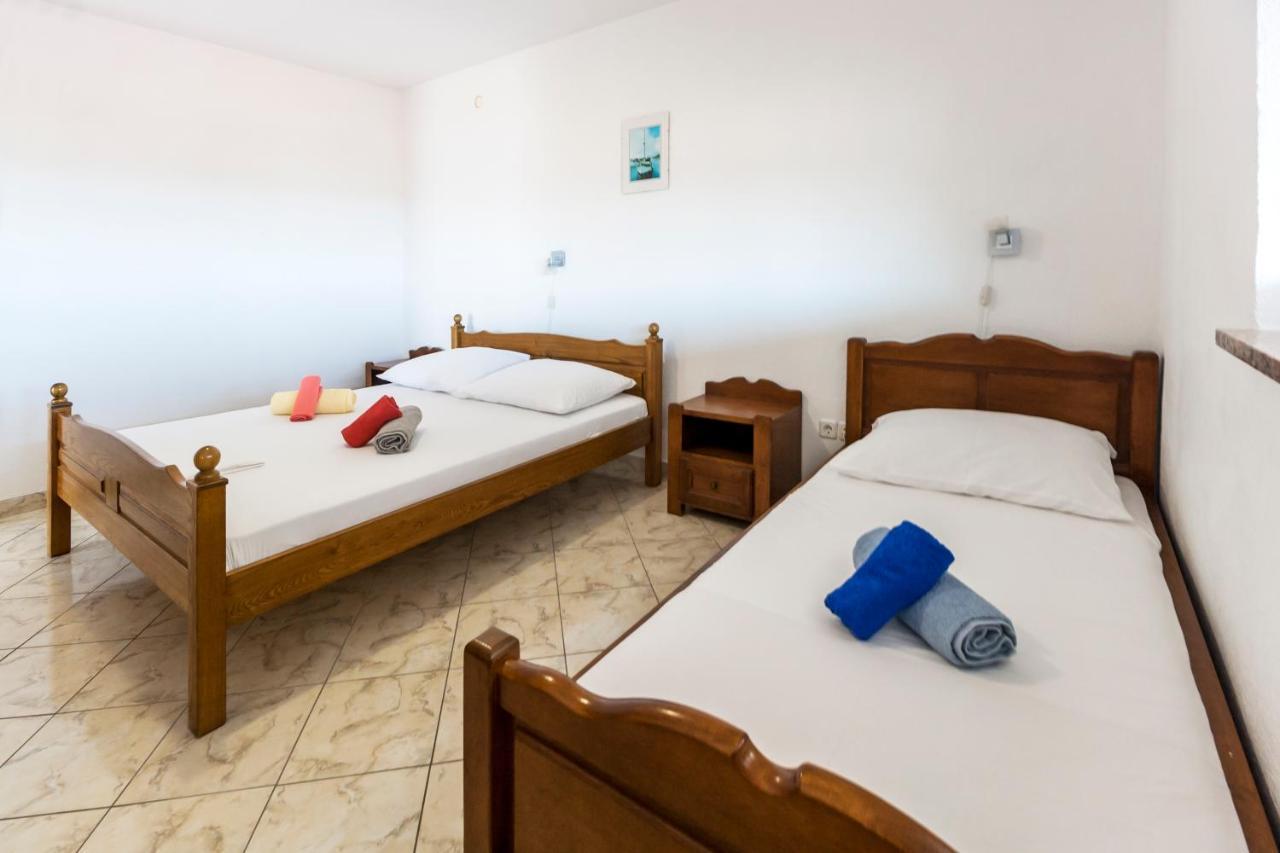 Apartments & Rooms Strcic Petra Krk Town Exterior photo