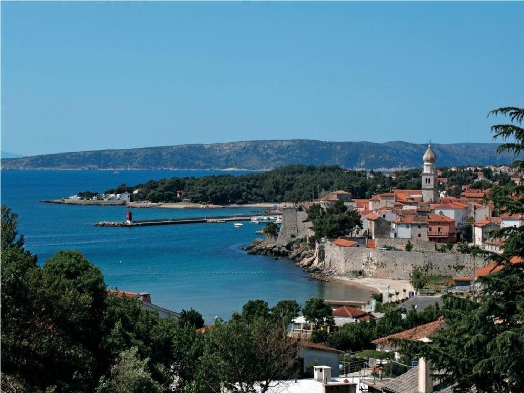 Apartments & Rooms Strcic Petra Krk Town Exterior photo